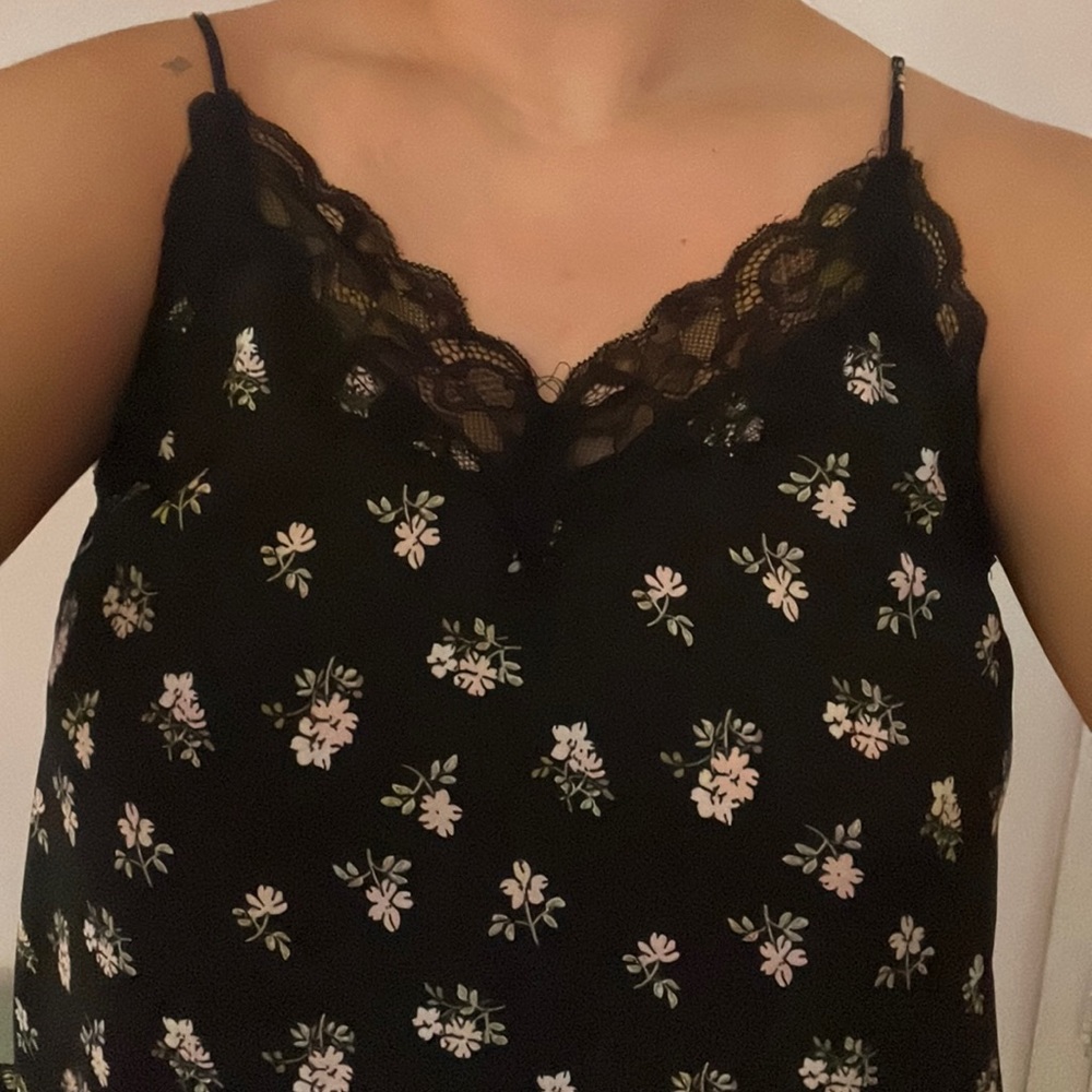 v neck lace spaghetti strap top
